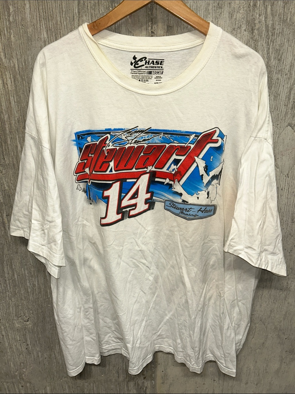 Chase Authentics White Tony Stewart 14 Graphic Tee with Red and Blue Print XXL